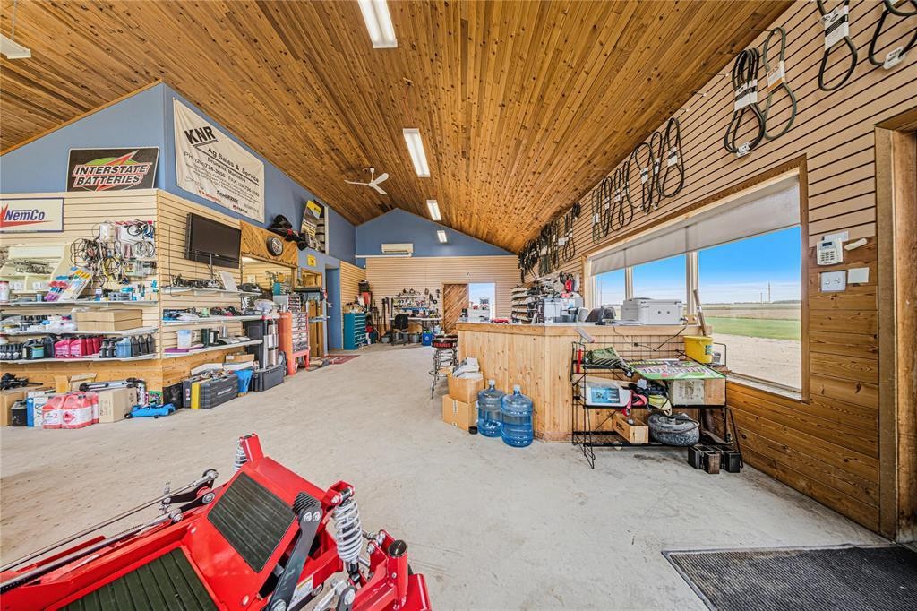 












40041 PR 332 Corner

,
Brunkild,




Manitoba
R0G0E0

