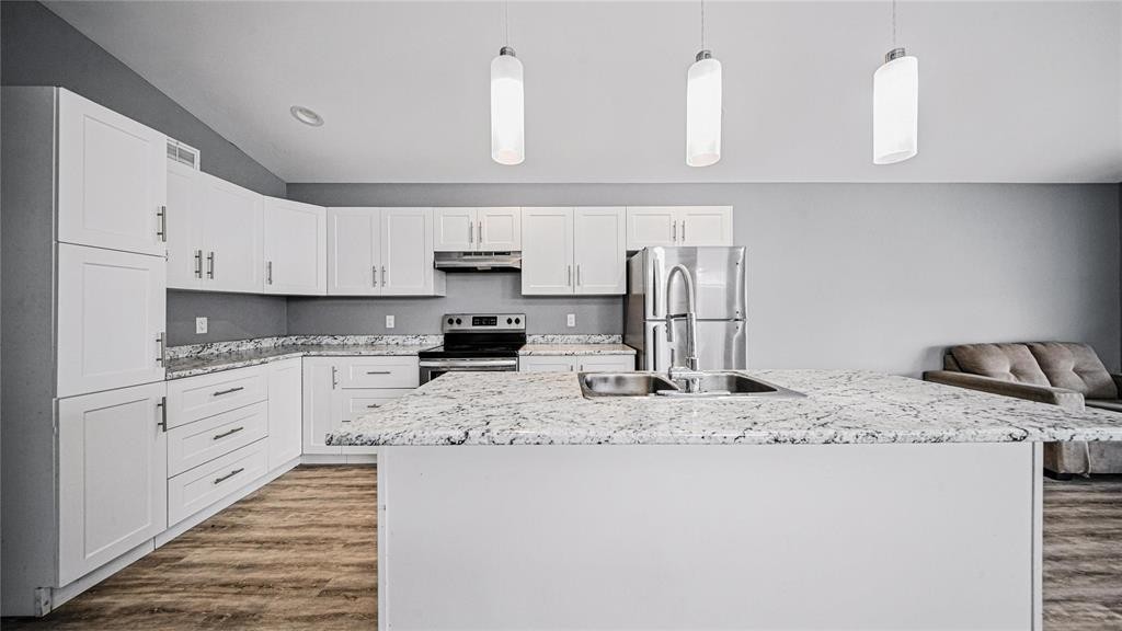 












1262 Plessis Road

,
Winnipeg,




Manitoba
R2C2Y2

