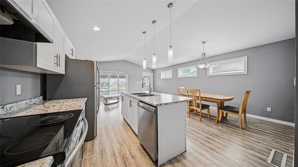 












1262 Plessis Road

,
Winnipeg,




Manitoba
R2C2Y2

