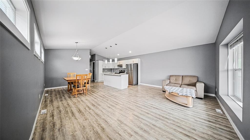 












1262 Plessis Road

,
Winnipeg,




Manitoba
R2C2Y2

