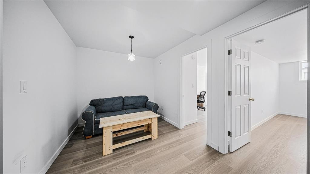 












1262 Plessis Road

,
Winnipeg,




Manitoba
R2C2Y2


