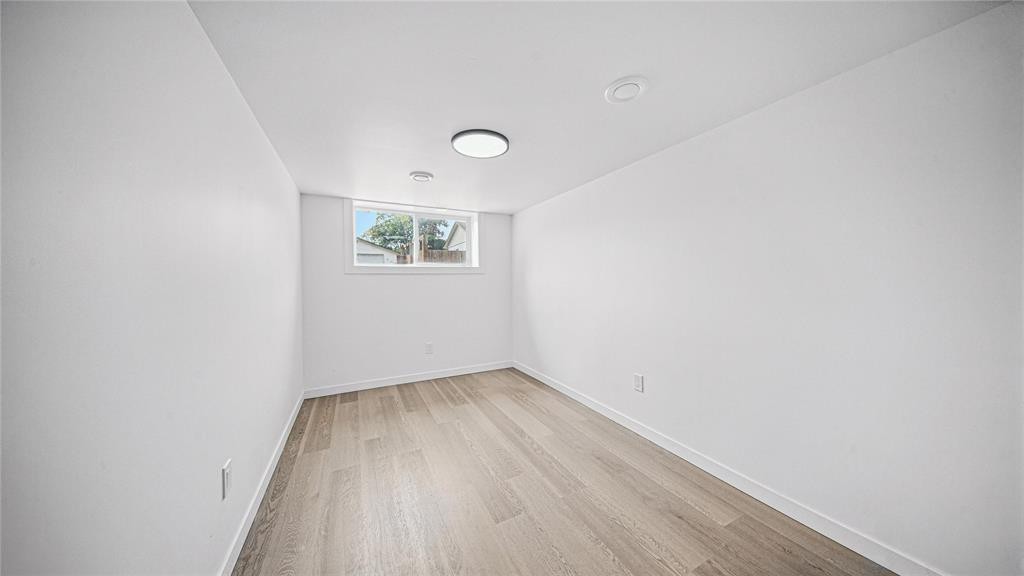 












1262 Plessis Road

,
Winnipeg,




Manitoba
R2C2Y2

