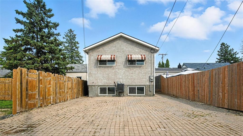 












1262 Plessis Road

,
Winnipeg,




Manitoba
R2C2Y2

