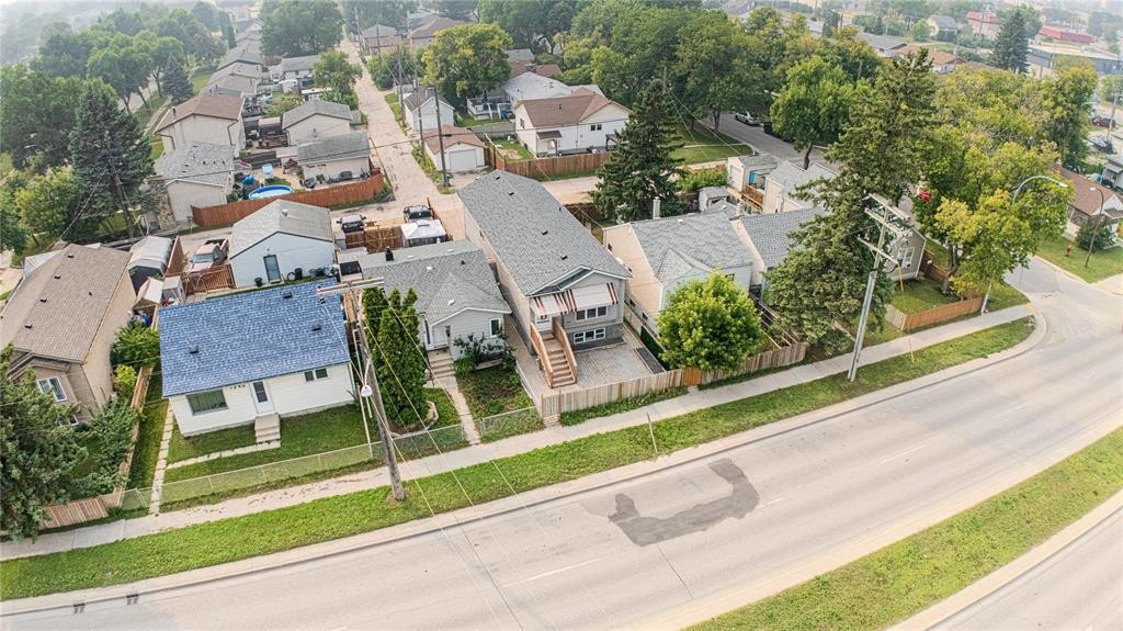 












1262 Plessis Road

,
Winnipeg,




Manitoba
R2C2Y2

