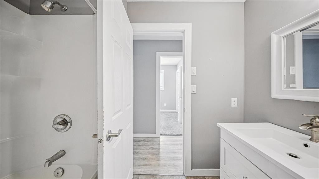












1262 Plessis Road

,
Winnipeg,




Manitoba
R2C2Y2


