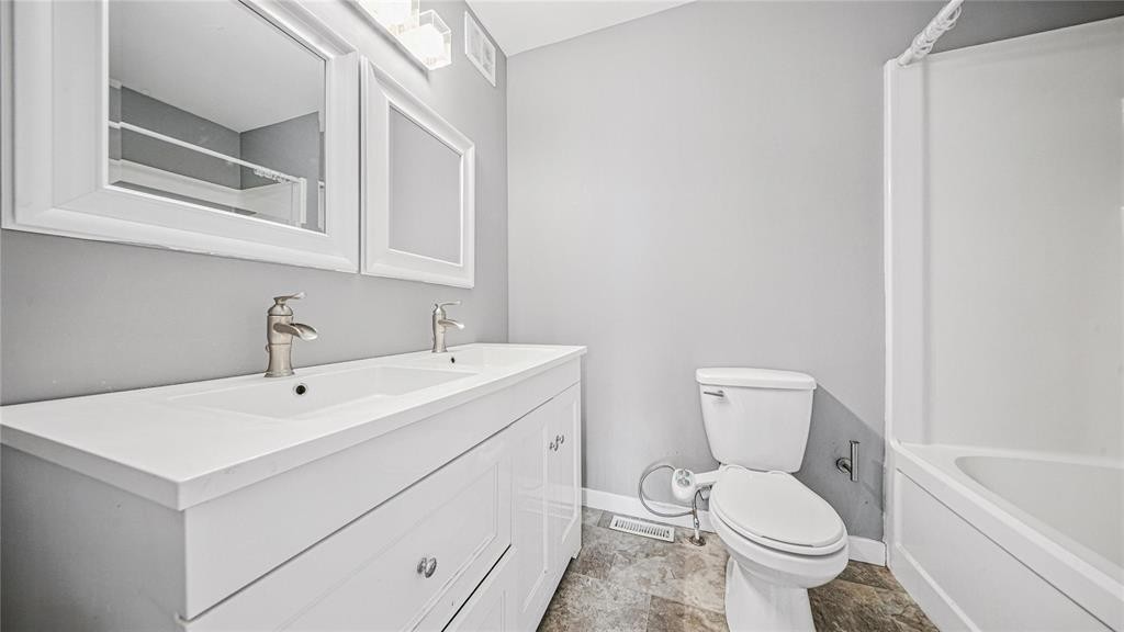 












1262 Plessis Road

,
Winnipeg,




Manitoba
R2C2Y2

