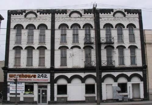 












246 Princess Street

,
Winnipeg,




Manitoba
R3B1M2

