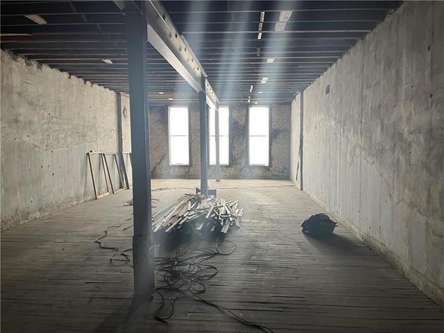 












246 Princess Street

,
Winnipeg,




Manitoba
R3B1M2

