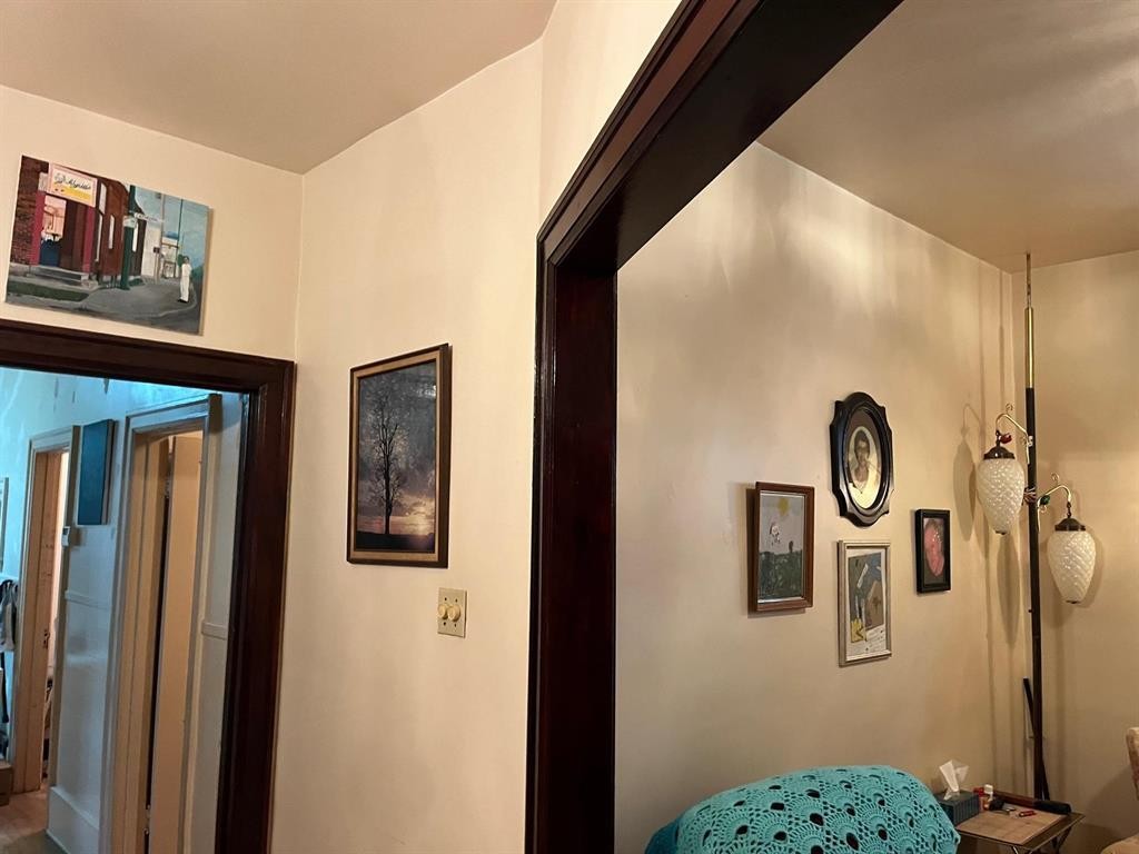 












366 Salter Street

,
Winnipeg,




Manitoba
R2W4L4

