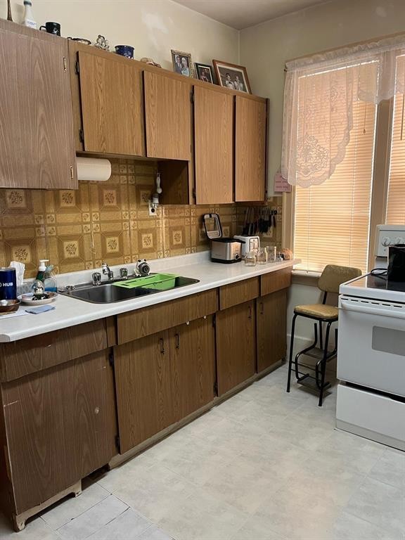 












366 Salter Street

,
Winnipeg,




Manitoba
R2W4L4

