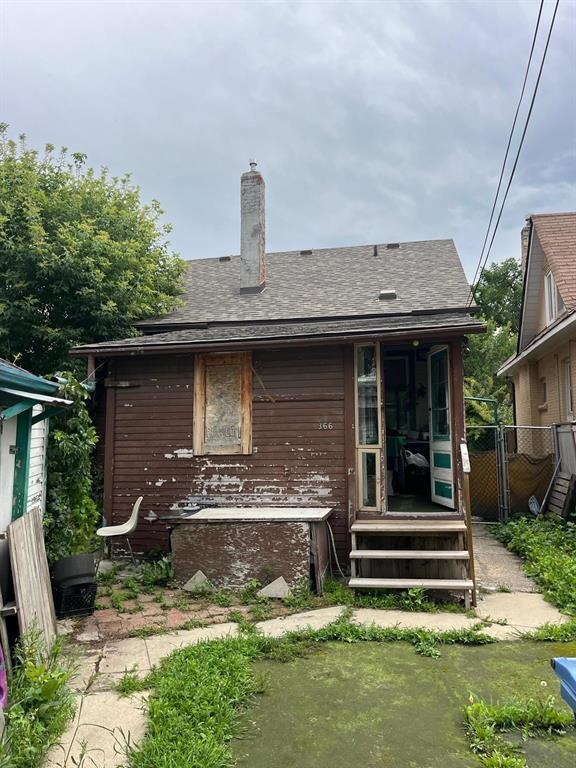 












366 Salter Street

,
Winnipeg,




Manitoba
R2W4L4

