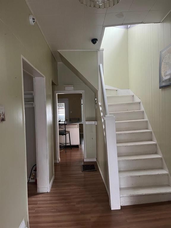 












529 Beverley Street

,
Winnipeg,




Manitoba
R2W0X9

