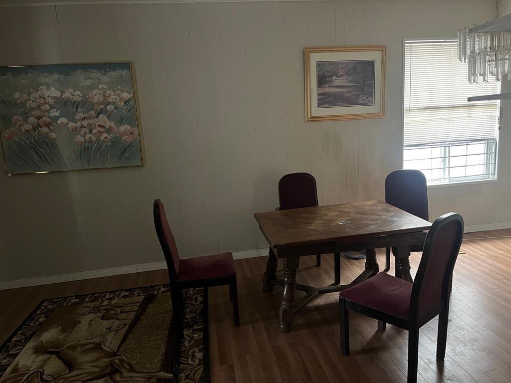 












529 Beverley Street

,
Winnipeg,




Manitoba
R2W0X9

