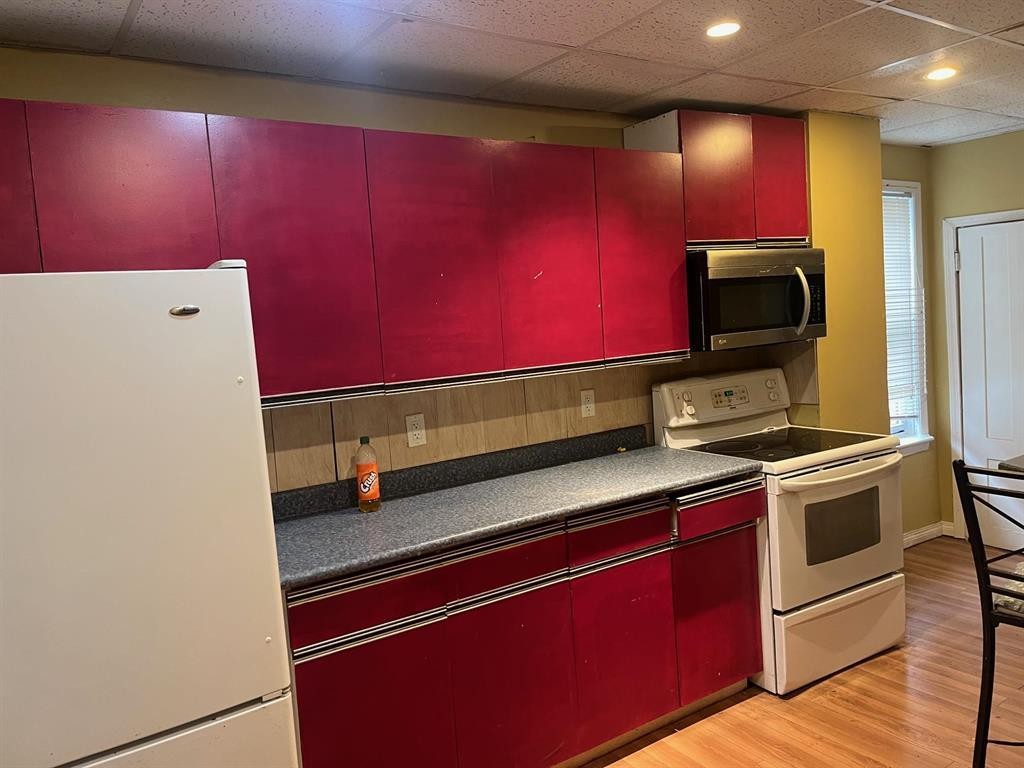 












529 Beverley Street

,
Winnipeg,




Manitoba
R2W0X9

