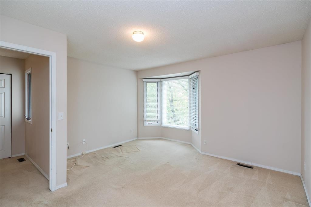 












7 175 Hamilton Avenue

,
Winnipeg,




Manitoba
R2Y2L1

