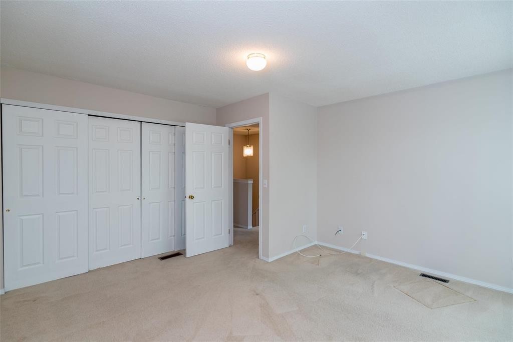 












7 175 Hamilton Avenue

,
Winnipeg,




Manitoba
R2Y2L1

