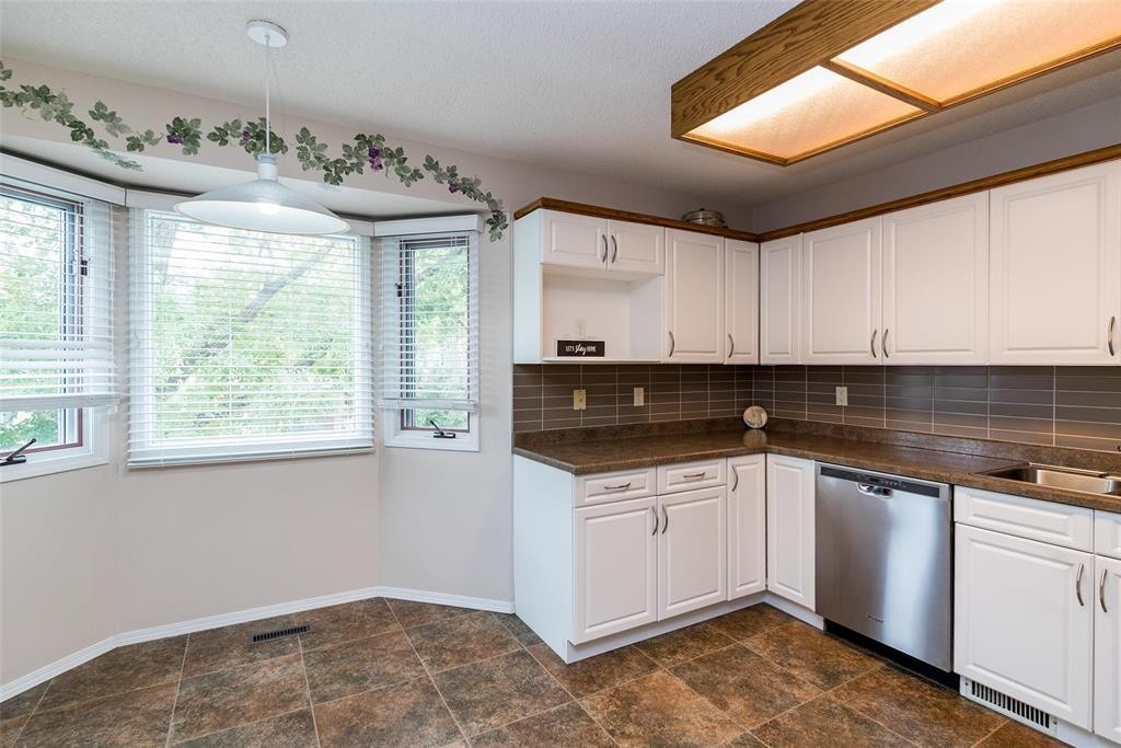 












7 175 Hamilton Avenue

,
Winnipeg,




Manitoba
R2Y2L1

