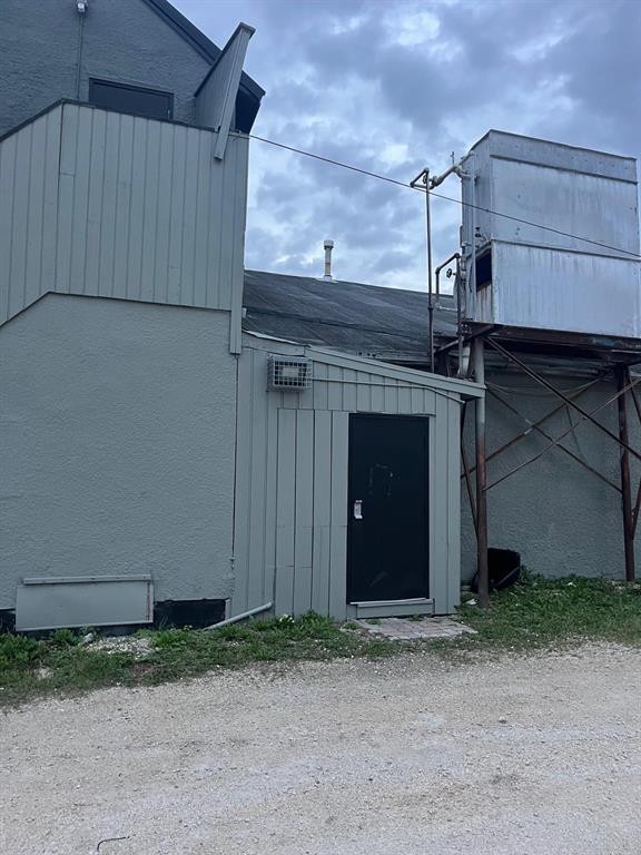 












280 Burnell Street

,
Winnipeg,




Manitoba
R3E2H6

