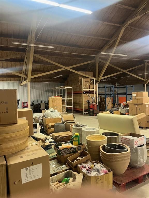 












280 Burnell Street

,
Winnipeg,




Manitoba
R3E2H6

