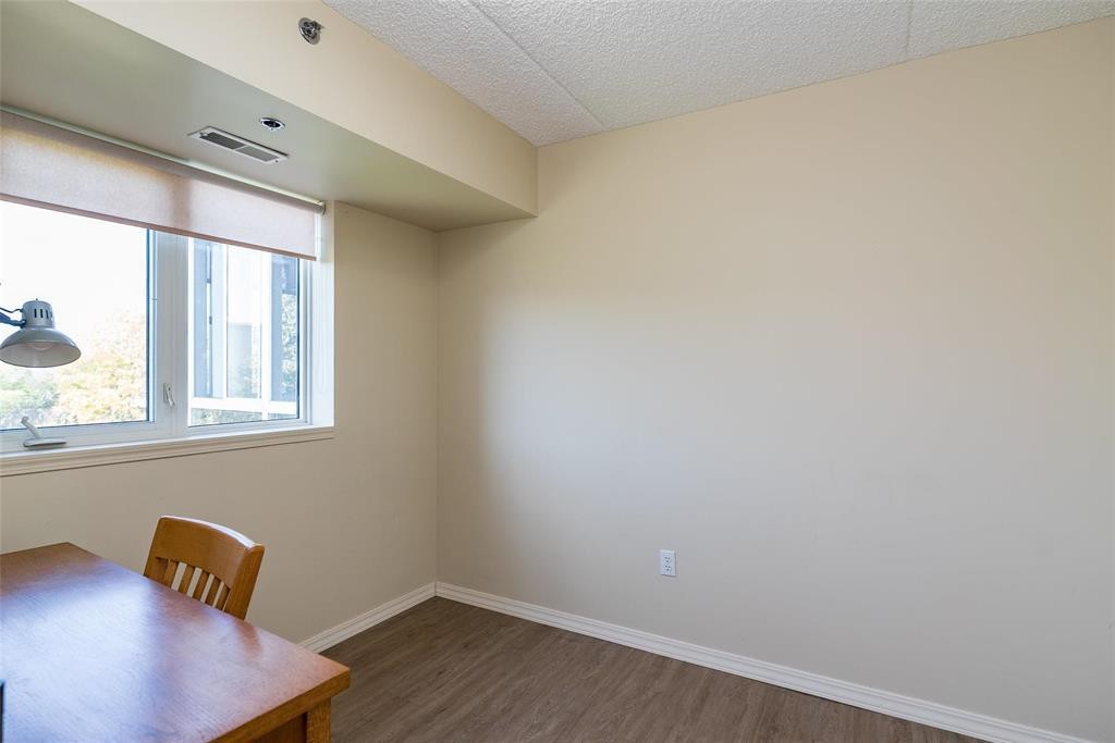 












206 495 lindenwood Drive E

,
Winnipeg,




Manitoba
R3P2P3

