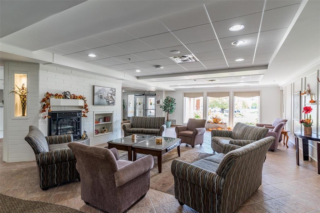 












206 495 lindenwood Drive E

,
Winnipeg,




Manitoba
R3P2P3

