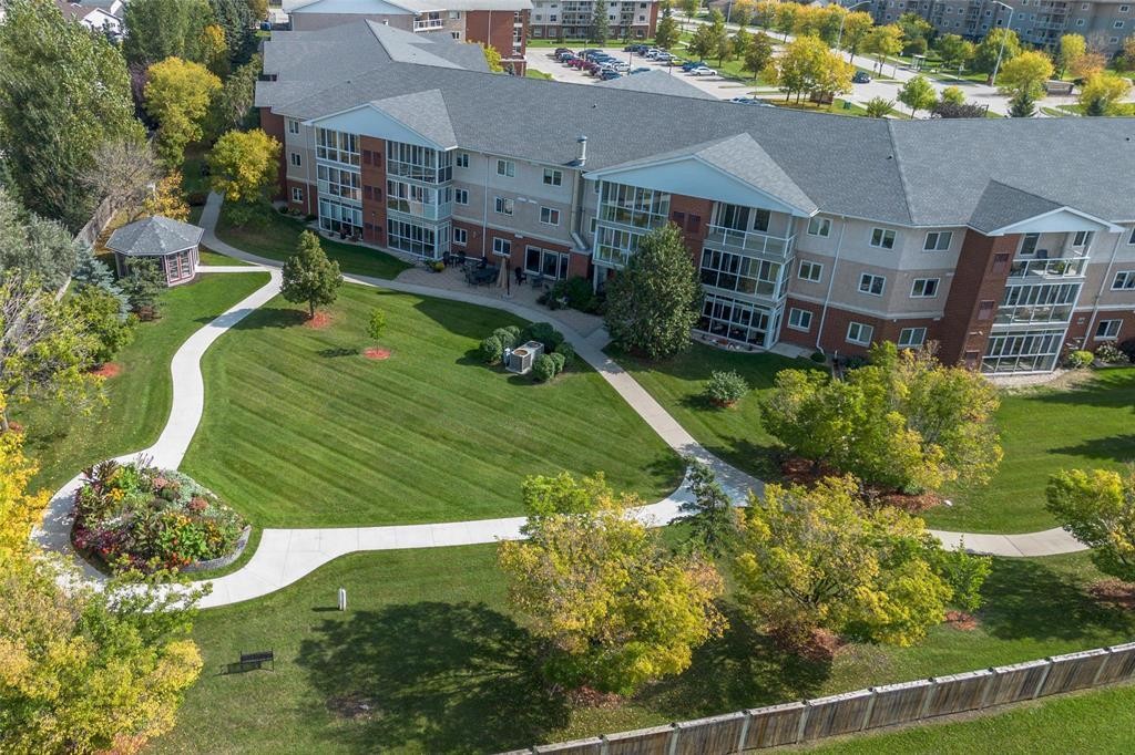 












206 495 lindenwood Drive E

,
Winnipeg,




Manitoba
R3P2P3

