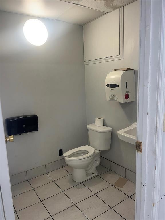 












255 Henderson Highway

,
Winnipeg,




Manitoba
R2L1M3

