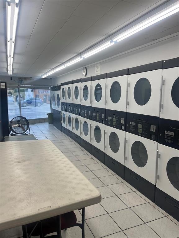 












255 Henderson Highway

,
Winnipeg,




Manitoba
R2L1M3

