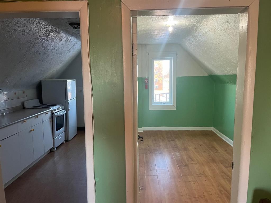 












265 Owena Street

,
Winnipeg,




Manitoba
R3E1X4

