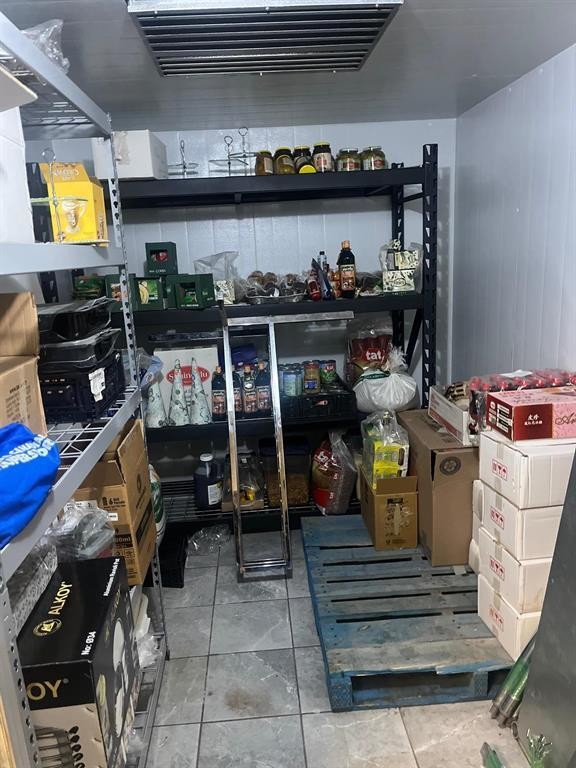 












1604 St Mary's Road

,
Winnipeg,




Manitoba
R2M3W5

