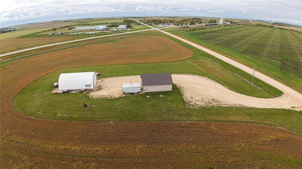 












40041 PR 332 Corner

,
Brunkild,




Manitoba
R0G0E0

