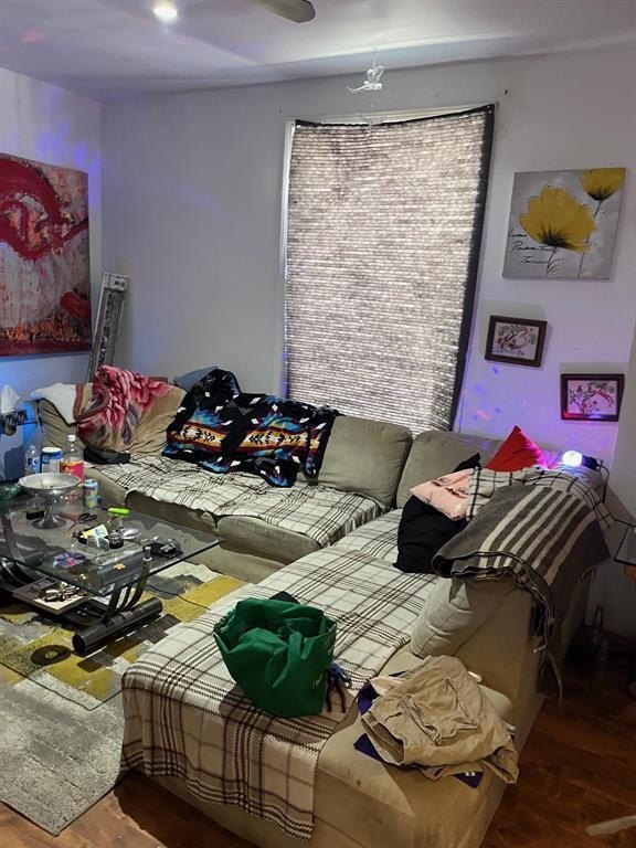 












352 Maryland Street

,
Winnipeg,




Manitoba
R3G1L9

