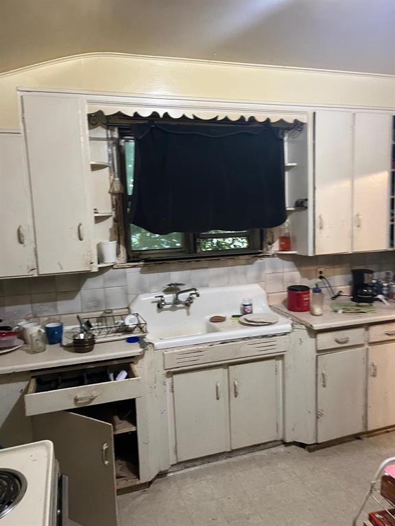 












352 Maryland Street

,
Winnipeg,




Manitoba
R3G1L9

