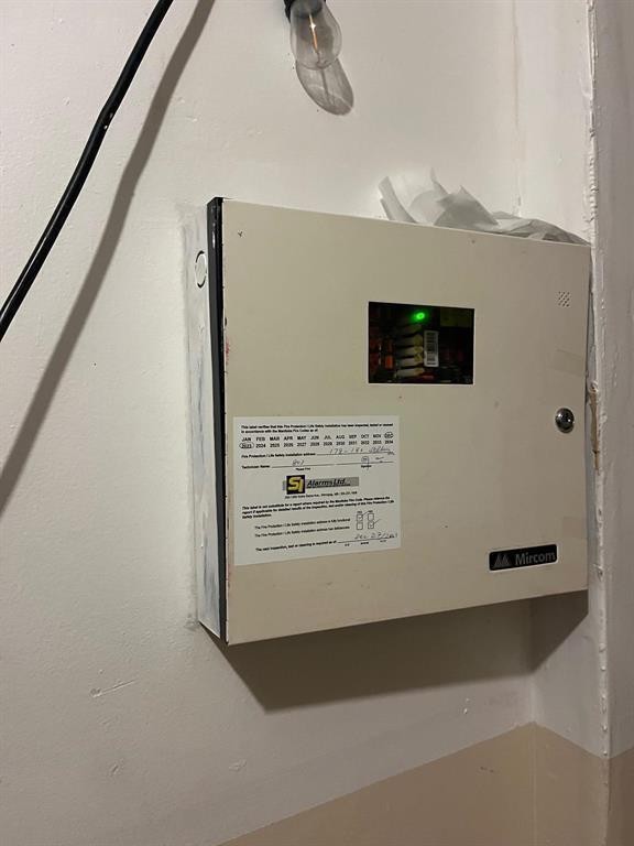 












352 Maryland Street

,
Winnipeg,




Manitoba
R3G1L9

