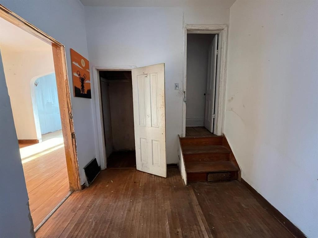 












441 Boyd Avenue

,
Winnipeg,




Manitoba
R3G1T9

