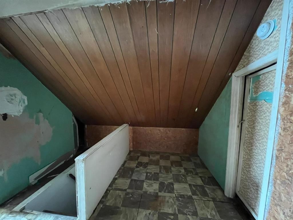 












441 Boyd Avenue

,
Winnipeg,




Manitoba
R3G1T9

