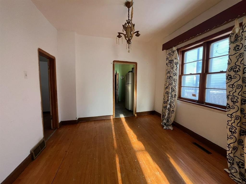 












441 Boyd Avenue

,
Winnipeg,




Manitoba
R3G1T9

