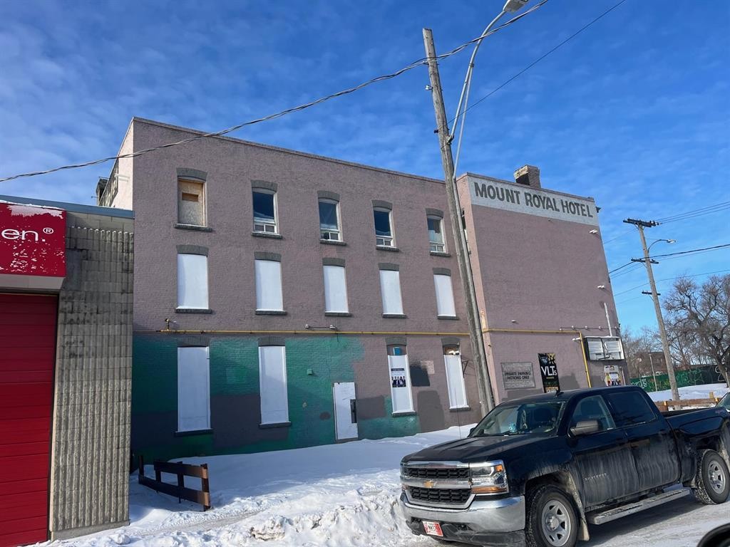 












186 Higgins Avenue

,
Winnipeg,




Manitoba
R3B3G5

