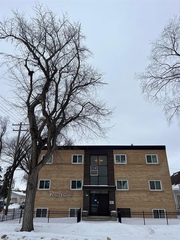 












291 Machray Avenue

,
Winnipeg,




Manitoba
R2W1X4

