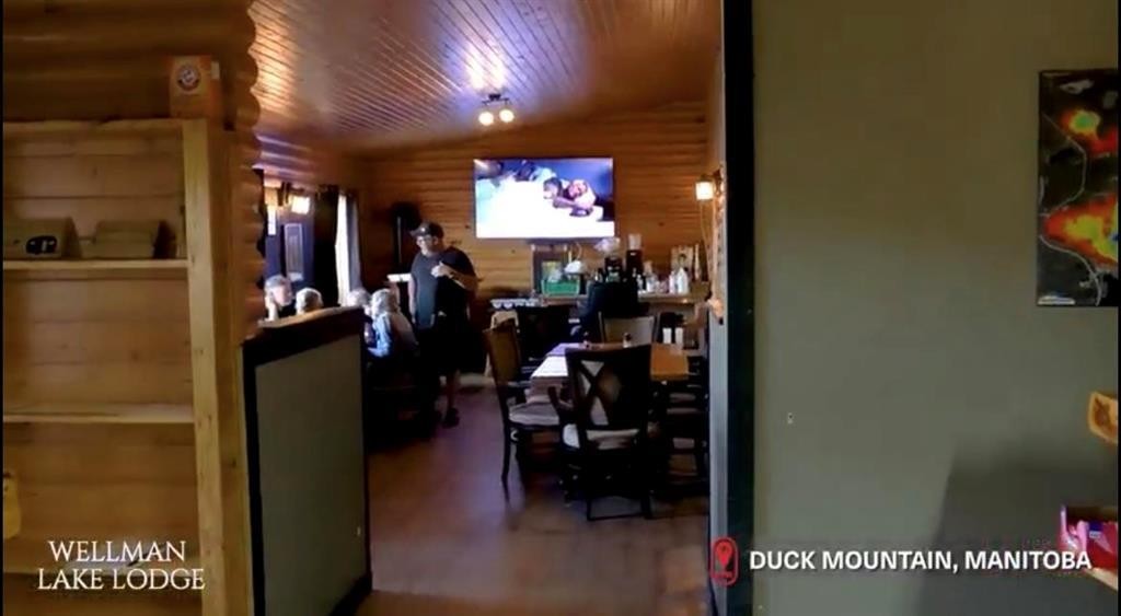 












1 Wellman Lake Avenue

,
Duck Mountain Provincial Park,




Manitoba
R0L0G0

