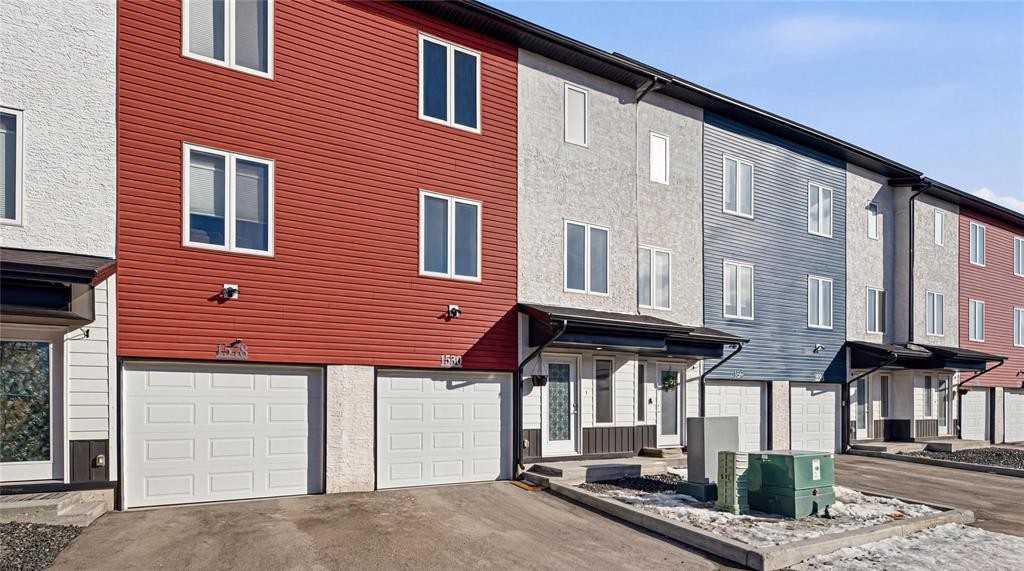 












1580 Ravelstone Avenue W

,
Winnipeg,




Manitoba
R3W1P8

