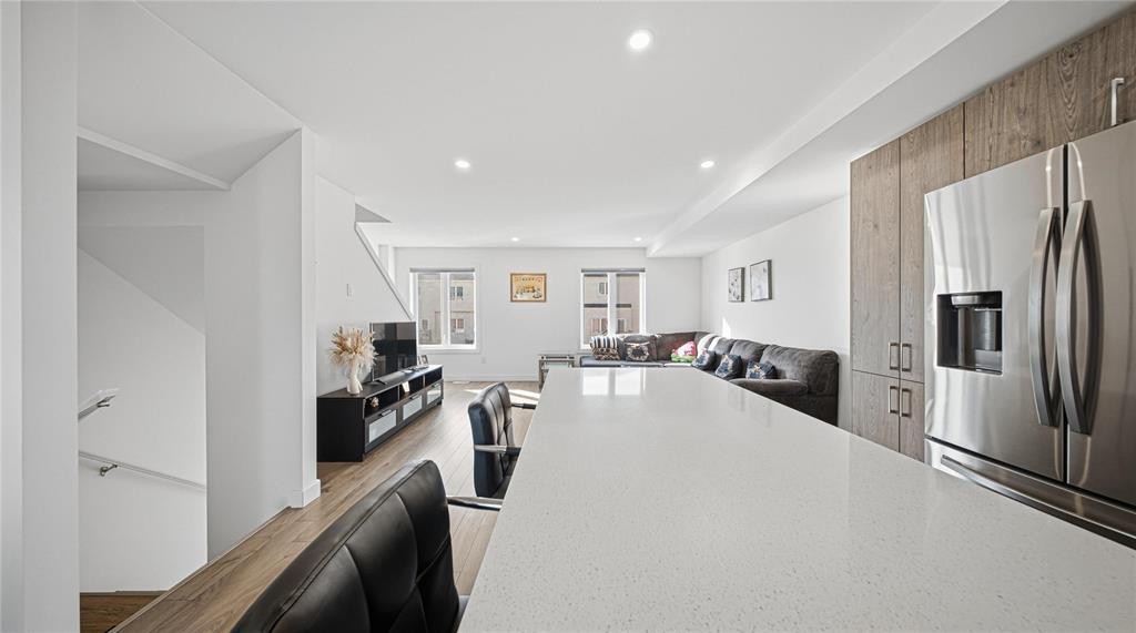 












1580 Ravelstone Avenue W

,
Winnipeg,




Manitoba
R3W1P8

