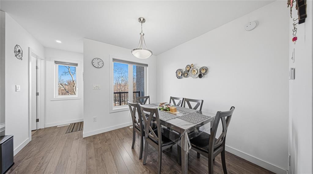 












1580 Ravelstone Avenue W

,
Winnipeg,




Manitoba
R3W1P8

