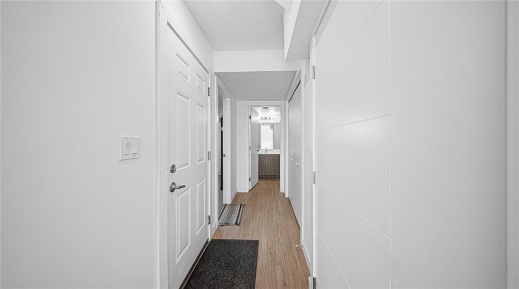 












1580 Ravelstone Avenue W

,
Winnipeg,




Manitoba
R3W1P8

