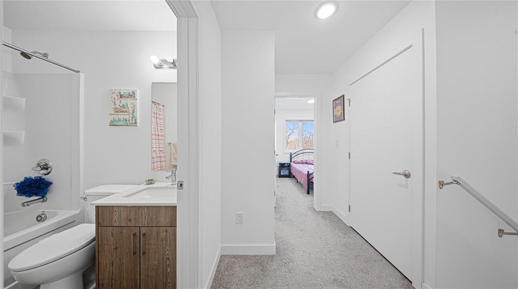 












1580 Ravelstone Avenue W

,
Winnipeg,




Manitoba
R3W1P8

