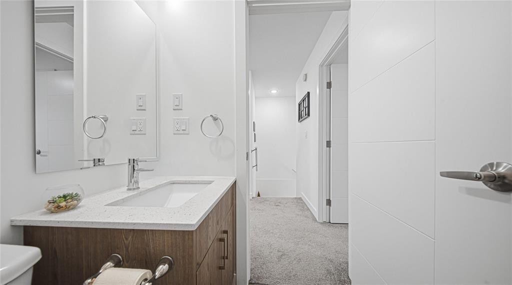 












1580 Ravelstone Avenue W

,
Winnipeg,




Manitoba
R3W1P8

