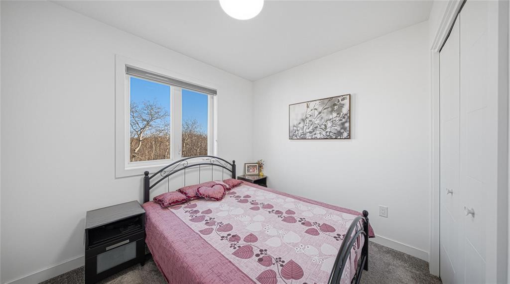 












1580 Ravelstone Avenue W

,
Winnipeg,




Manitoba
R3W1P8

