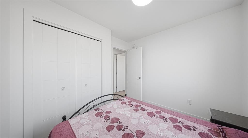 












1580 Ravelstone Avenue W

,
Winnipeg,




Manitoba
R3W1P8

