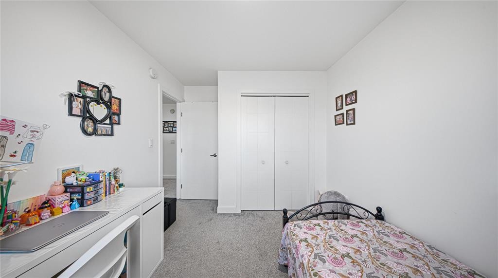 












1580 Ravelstone Avenue W

,
Winnipeg,




Manitoba
R3W1P8

