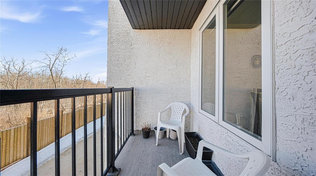 












1580 Ravelstone Avenue W

,
Winnipeg,




Manitoba
R3W1P8

